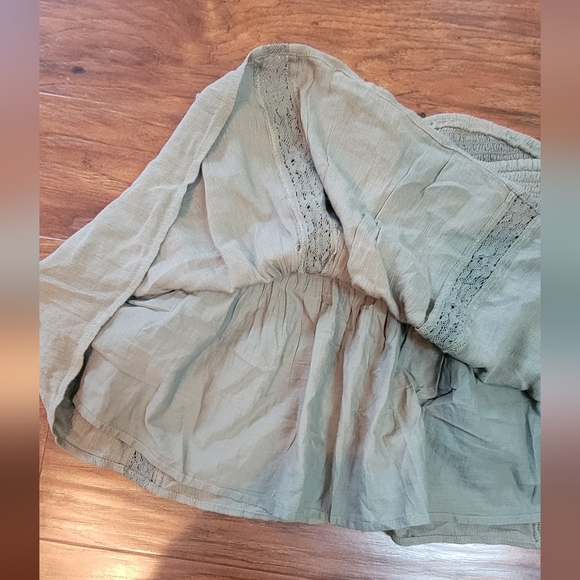 American Eagle Strapless Green Cropped Lace Boho Top NWT Never Worn Size Medium - Picture 8 of 11